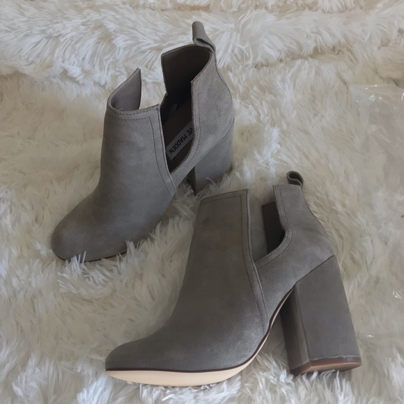 Steve Madden Naomi Cutout Bootie - Picture 5 of 6